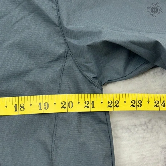 NWT New Balance Wind Jacket Men's Small Gray Hooded Water Wind Resistant - Picture 10 of 11